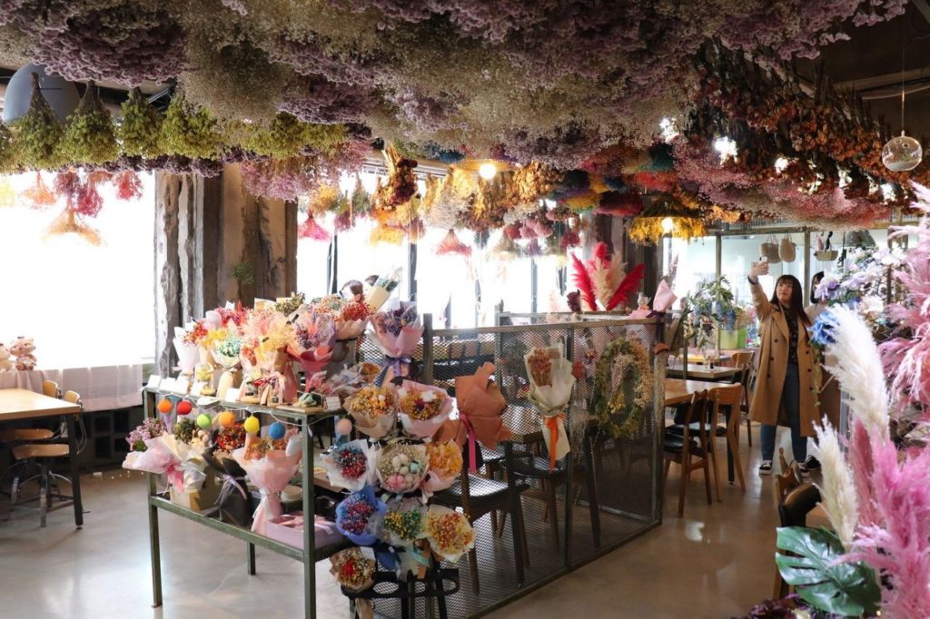 韓国ソウルで人気のおしゃれすぎるフラワーカフェ6選をご紹介！ ALEUM TOWN